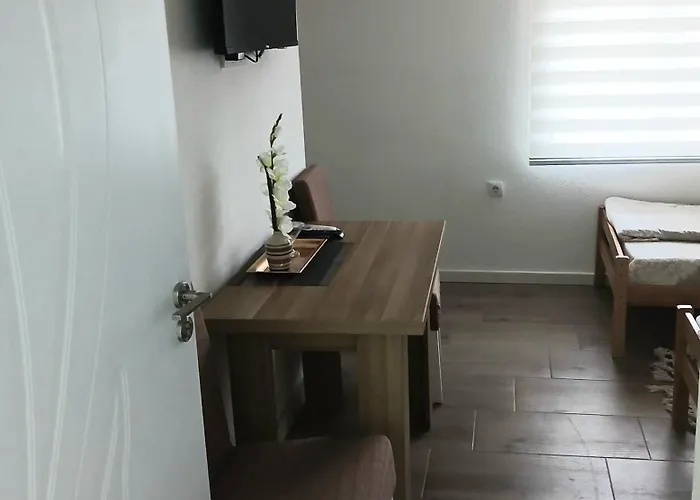 Apartment Soba Thorovic 3 Postenje